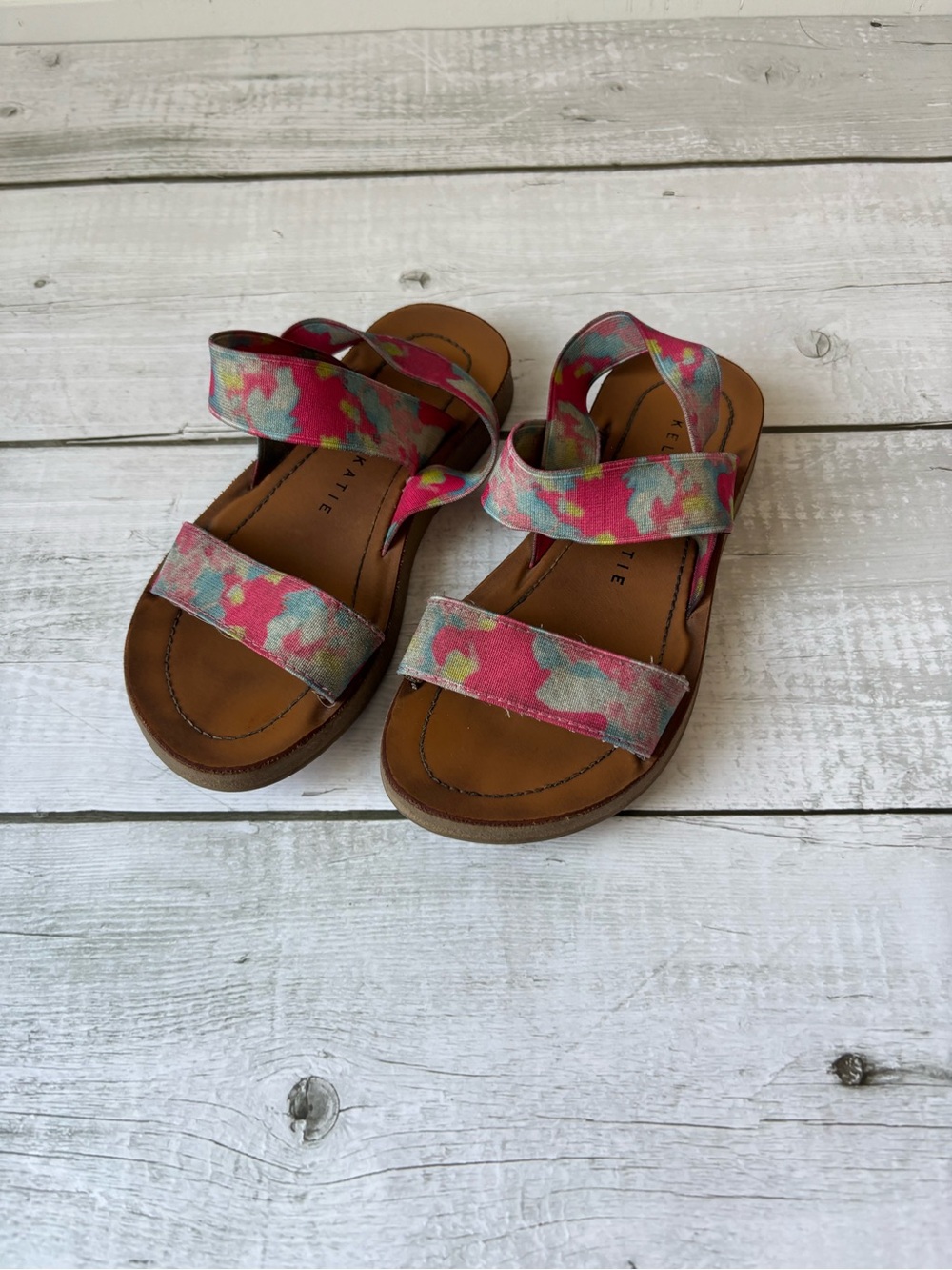 Kelly & Katie Pink Multicolor Elastic Strap Kids Sandals